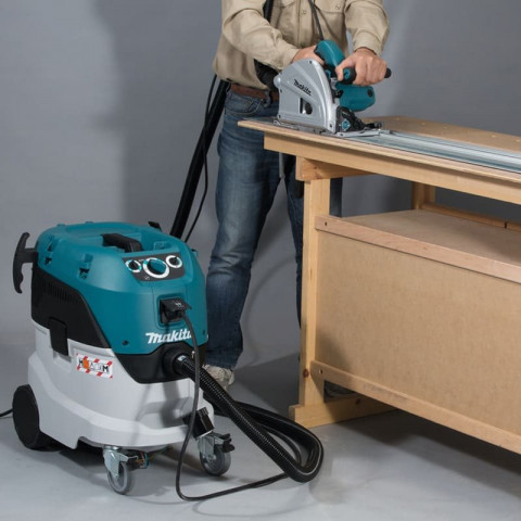 makita-vc4210lx-vysavac-prumyslovy-universalni-1200w-s-automatickym-cistenim-filtru-pouziti-big_ies2421430